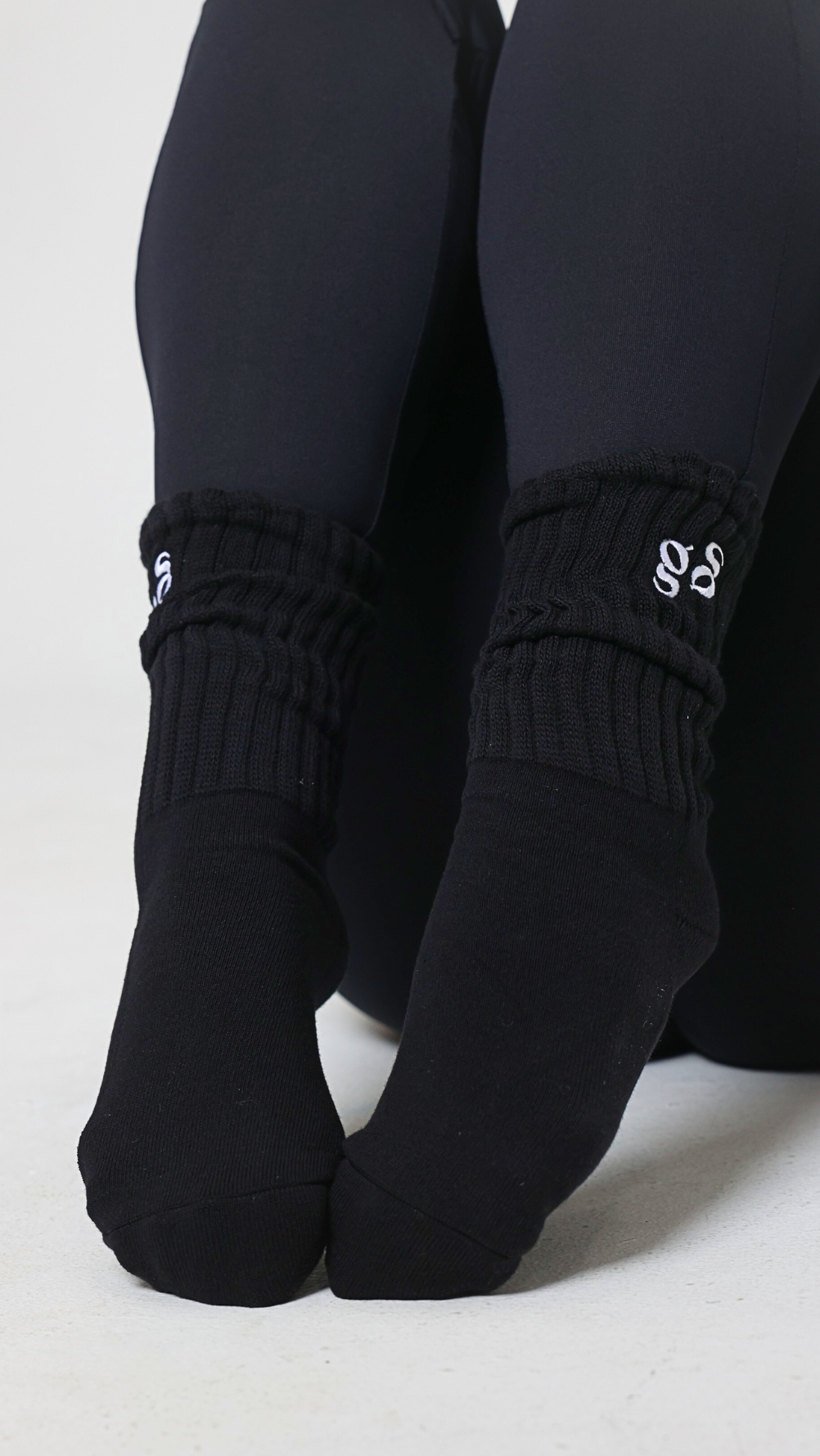 Gata Black Socks
