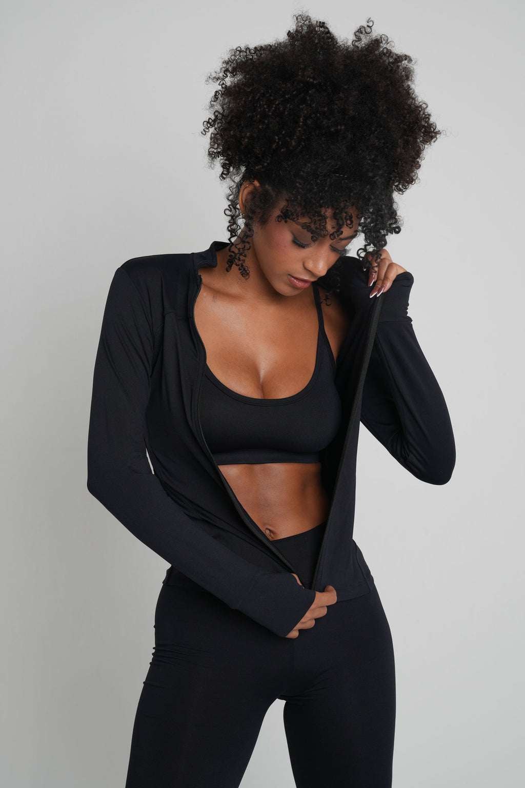 BRISA Zipper Jacket Black