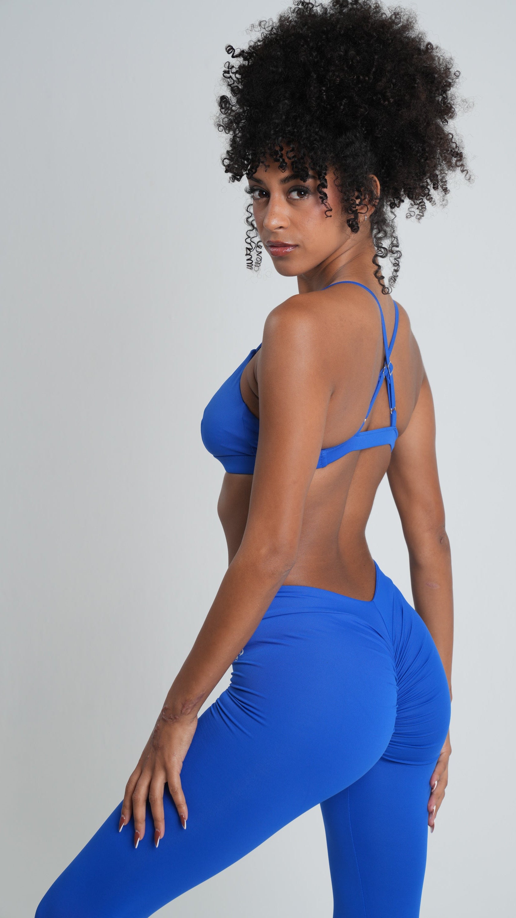 BRISA Mid Waist “V” Scrunch Butt Leggings Ocean Blue