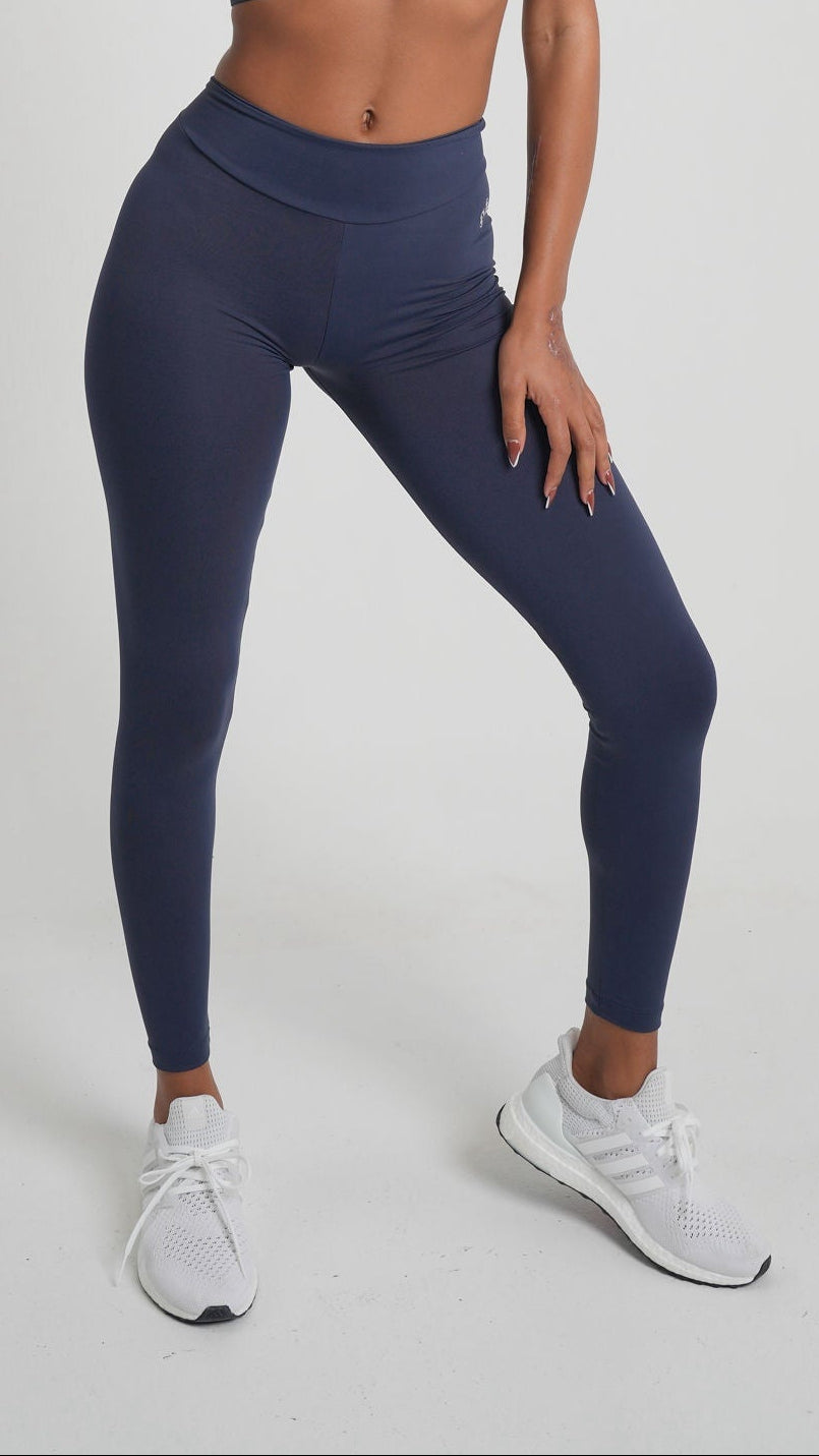 BRISA Mid Waist “V” Scrunch Butt Leggings Navy Blue