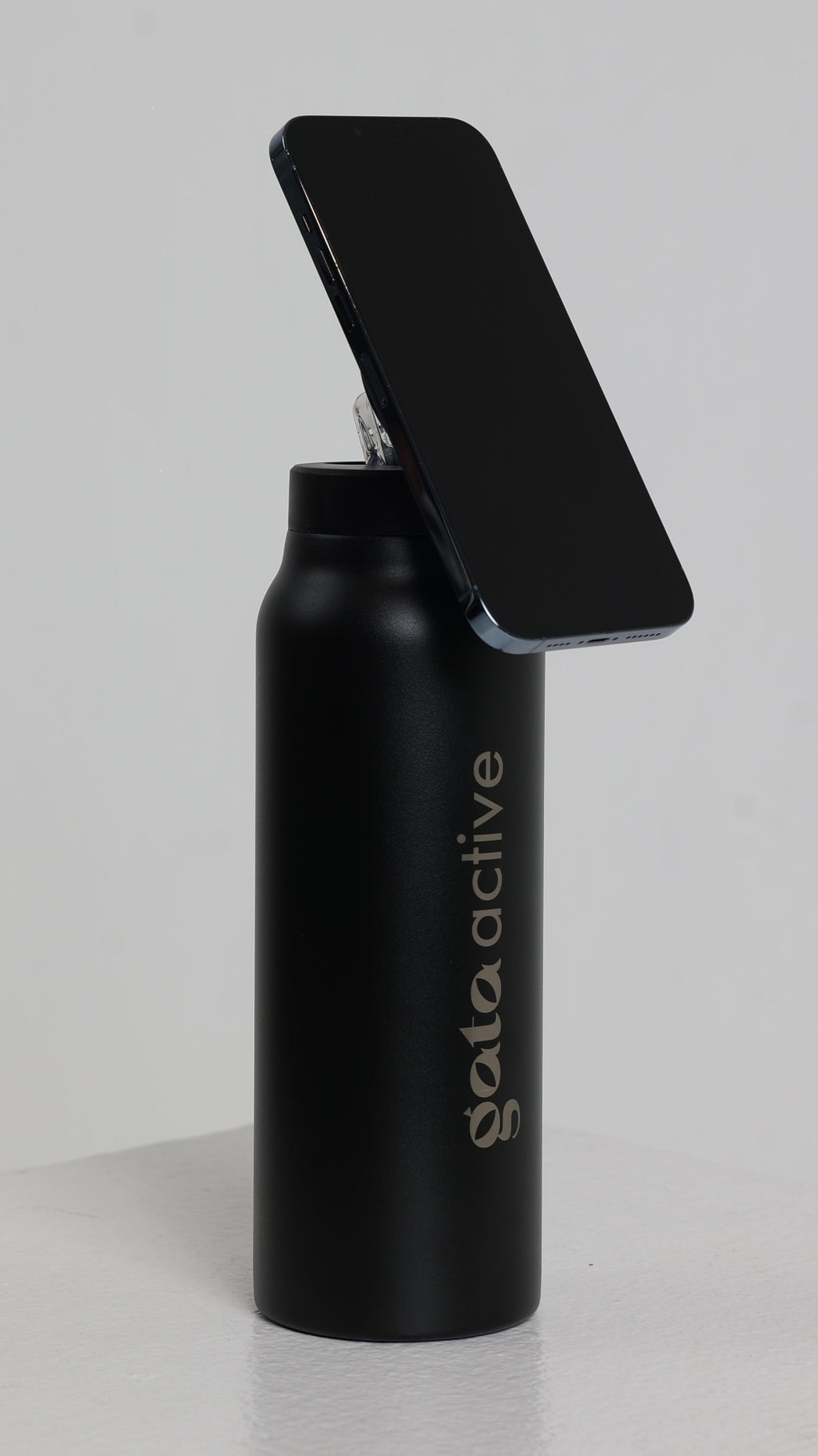 Gata Water Bottle Phone Holder